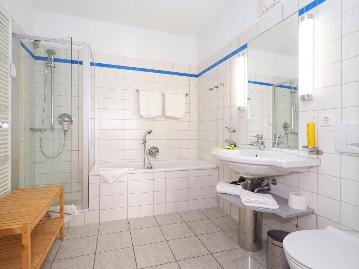 Kaiservillen Heringsdorf - Ferienwohnung Mit 1 Schlafzimmer Und Terrasse D201 Exterior foto